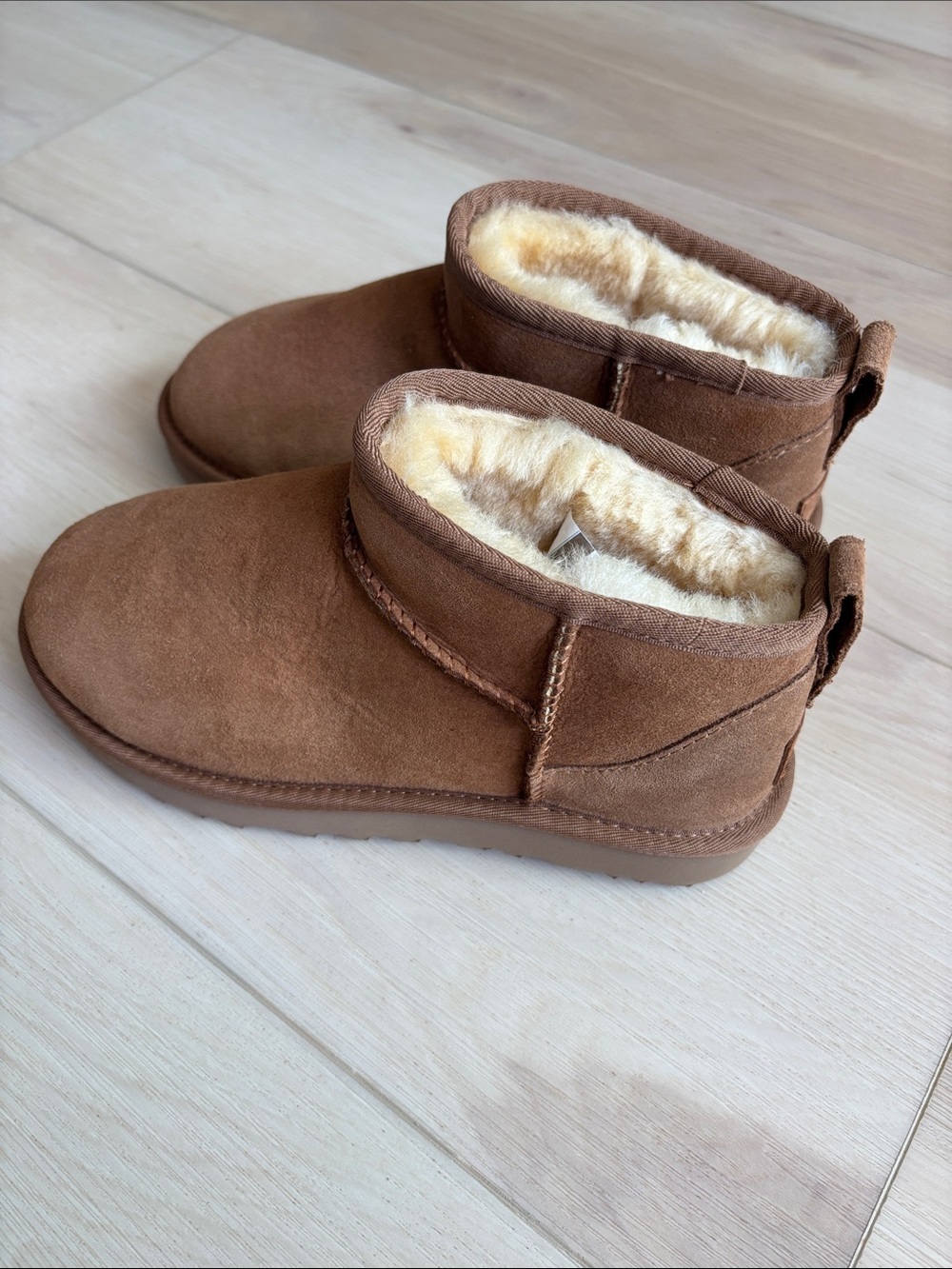UGG Women's Classic Ultra Mini Chestnut Boots
